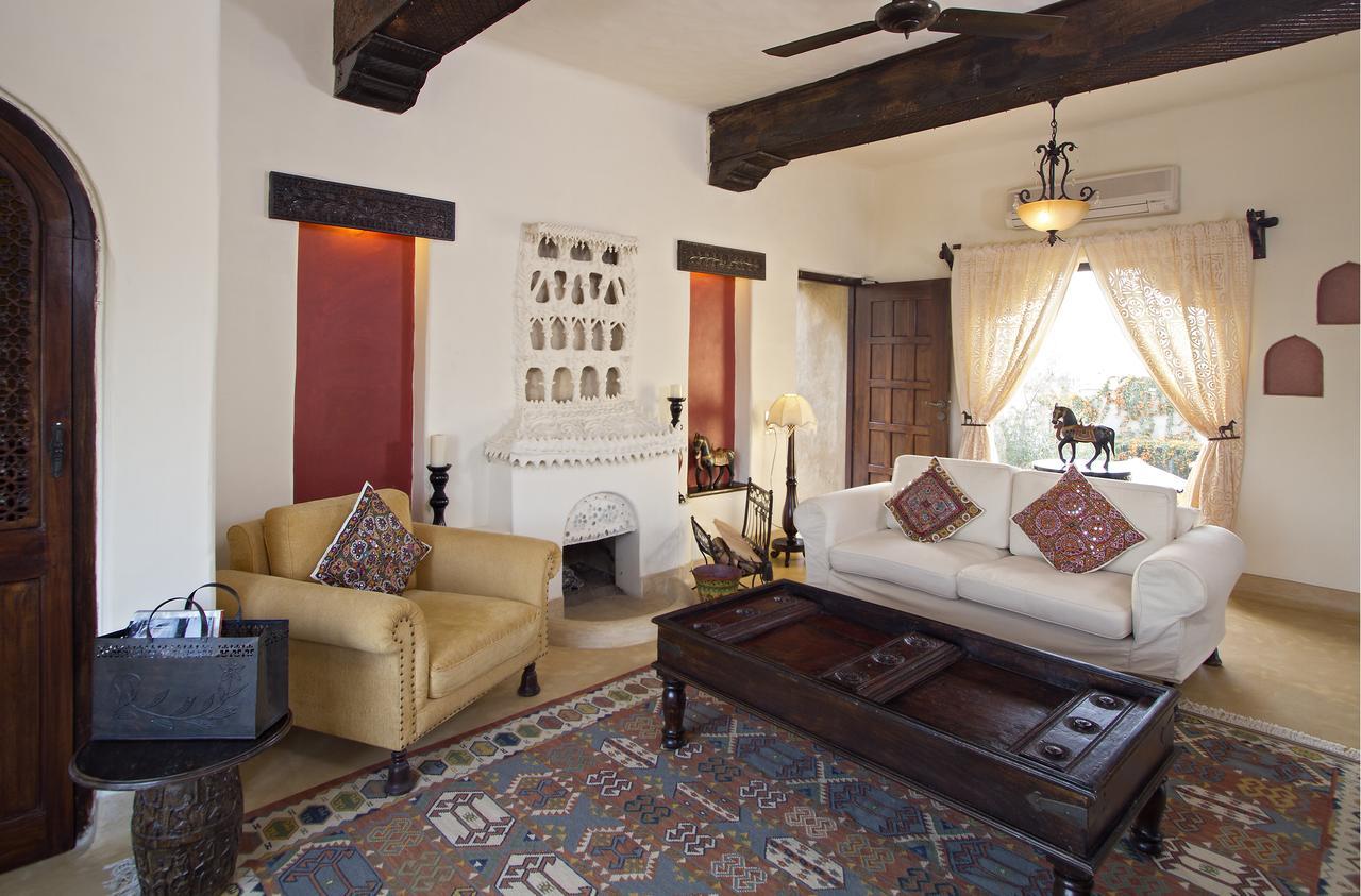Hotel Mihir Garh à Rohat Extérieur photo
