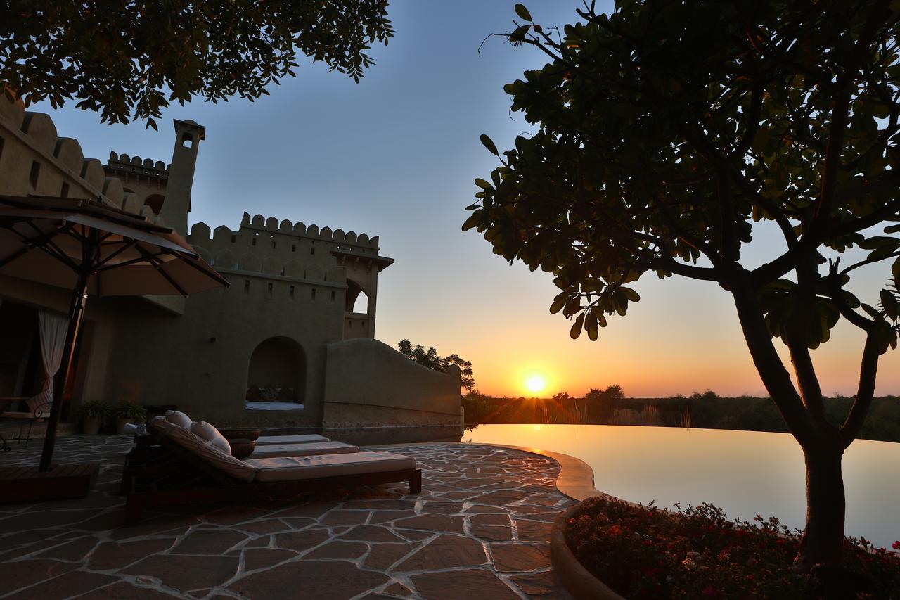Hotel Mihir Garh à Rohat Extérieur photo