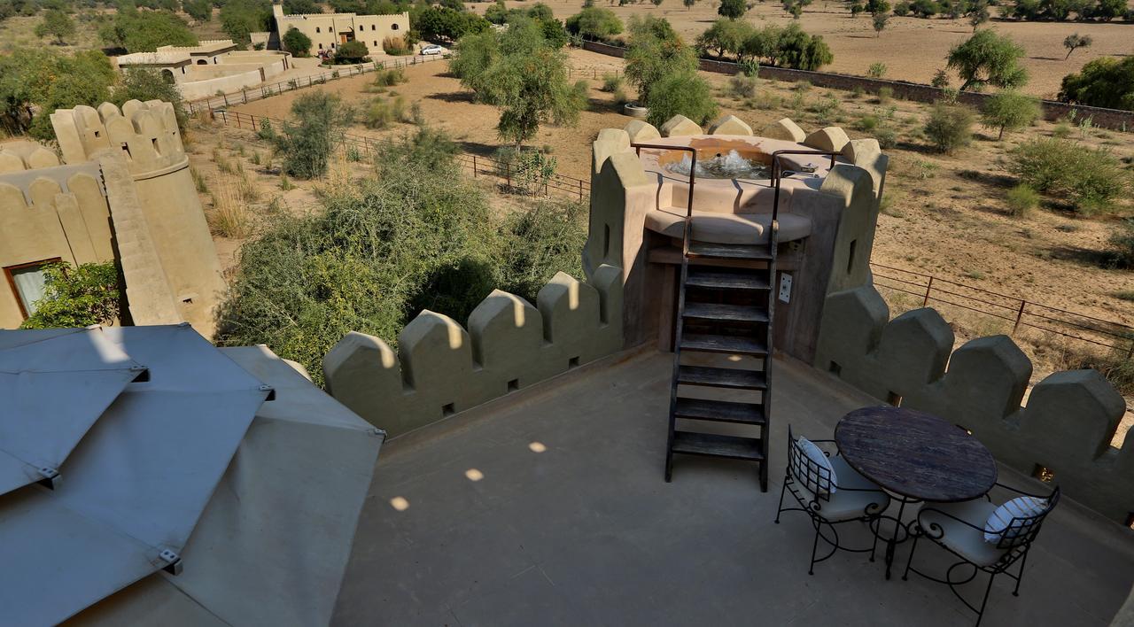 Hotel Mihir Garh à Rohat Extérieur photo