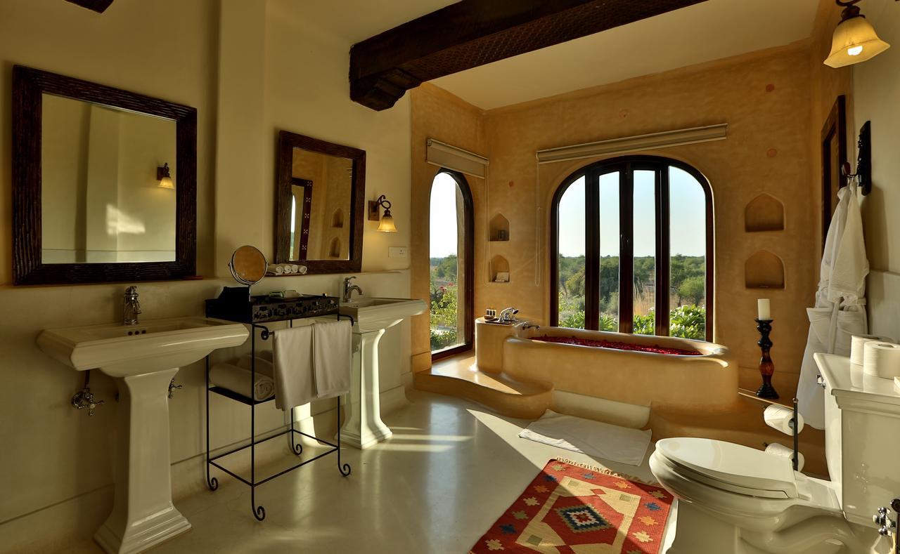 Hotel Mihir Garh à Rohat Extérieur photo