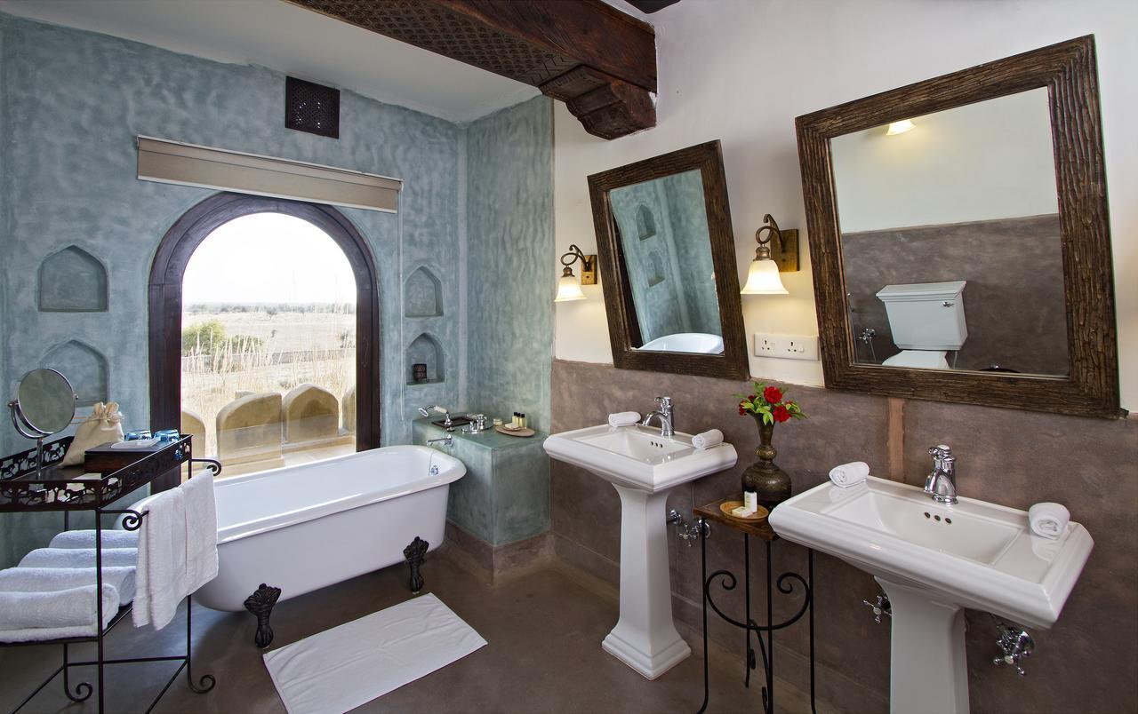 Hotel Mihir Garh à Rohat Extérieur photo